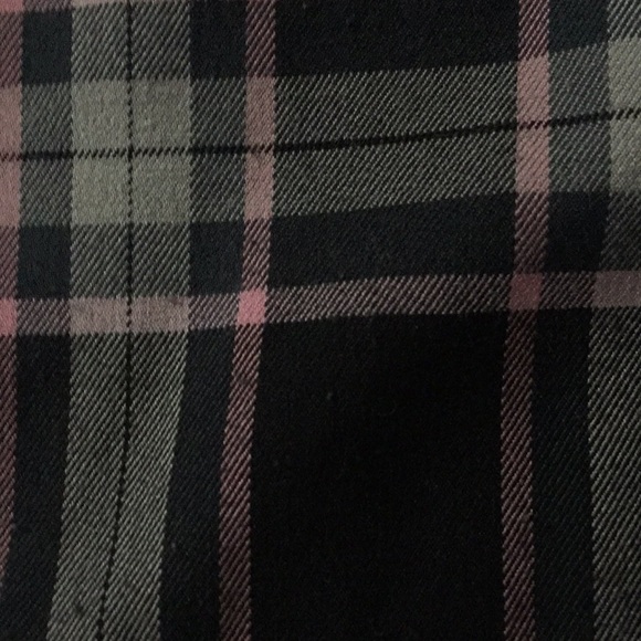 Plaid mini skirt w lace trim - Picture 6 of 6